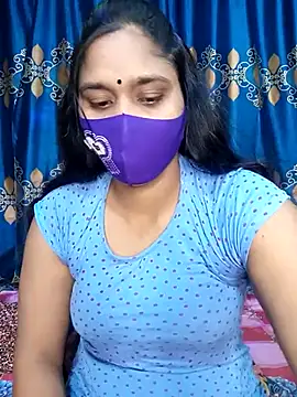 Snapshot of Hot_Maleka chatting on 02.12.25 Hot Maleka online show from 02.12.25
