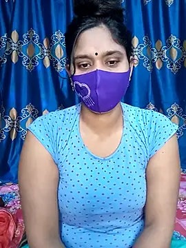 Snapshot of Hot_Maleka chatting on 02.13.25 Hot Maleka online show from 02.13.25