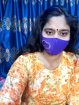 Snapshot of Hot_Maleka chatting on 02.16.25 Hot Maleka online show from 02.16.25