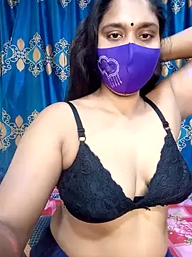 Snapshot of Hot_Maleka chatting on 02.17.25 Hot Maleka online show from 02.17.25