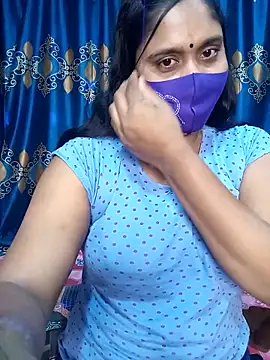 Snapshot of Hot_Maleka chatting on 02.18.25 Hot Maleka online show from 02.18.25