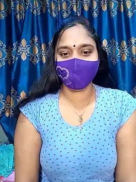 Snapshot of Hot_Maleka chatting on 02.20.25 Hot Maleka online show from 02.20.25