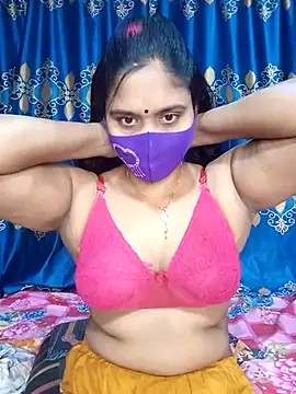 Snapshot of Hot_Maleka chatting on 02.22.25 Hot Maleka online show from 02.22.25