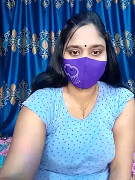 Snapshot of Hot_Maleka chatting on 02.23.25 Hot Maleka online show from 02.23.25