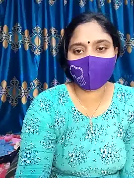 Snapshot of Hot_Maleka chatting on 02.23.25 Hot Maleka online show from 02.23.25