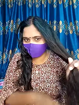 Snapshot of Hot_Maleka chatting on 02.26.25 Hot Maleka online show from 02.26.25