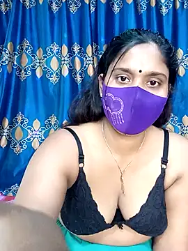 Snapshot of Hot_Maleka chatting on 03.02.25 Hot Maleka online show from 03.02.25