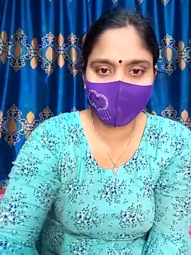 Snapshot of Hot_Maleka chatting on 03.03.25 Hot Maleka online show from 03.03.25