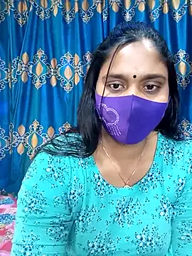 Snapshot of Hot_Maleka chatting on 03.08.25 Hot Maleka online show from 03.08.25