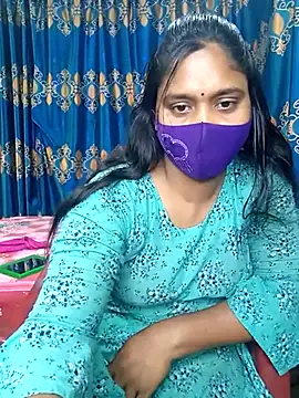 Snapshot of Hot_Maleka chatting on 03.18.25 Hot Maleka online show from 03.18.25