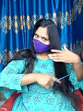 Snapshot of Hot_Maleka chatting on 03.22.25 Hot Maleka online show from 03.22.25