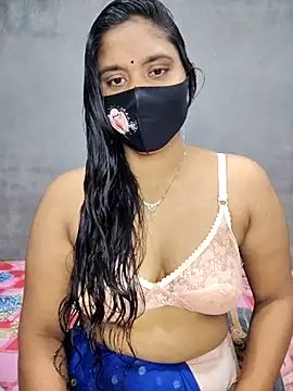 Snapshot of Hot_Maleka chatting on 09.15.25 Hot Maleka online show from 09.15.25