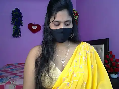 Hot Maleka online show from 05.26.26