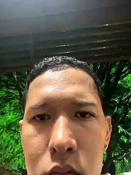 Yolngg online show from 10.11.25