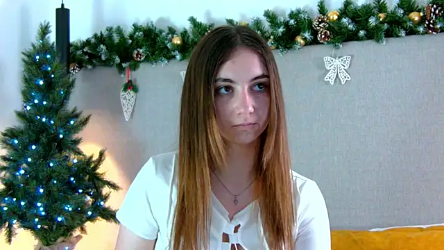 Snapshot of AmaliaLambert chatting on 12.29.24 AmaliaLambert online show from 12.29.24
