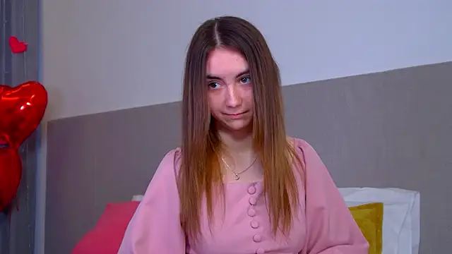 Snapshot of AmaliaLambert chatting on 02.15.25 AmaliaLambert online show from 02.15.25