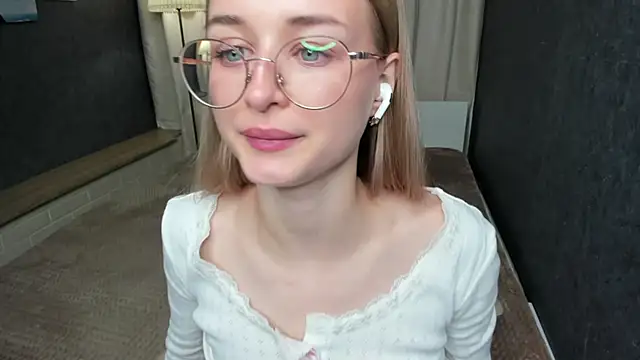 Tiffanyhunt online show from 01.27.25