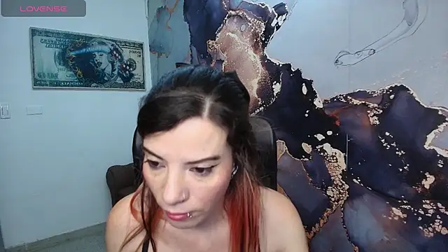 Snapshot of DanaaRey chatting on 09.22.25 DanaaRey online show from 09.22.25