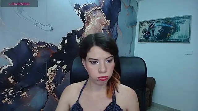 Snapshot of DanaaRey chatting on 10.03.25 DanaaRey online show from 10.03.25