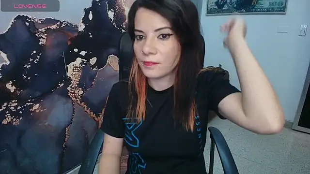 Snapshot of DanaaRey chatting on 10.09.25 DanaaRey online show from 10.09.25