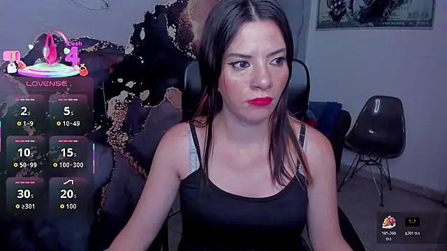 DanaaRey online show from 12.16.25