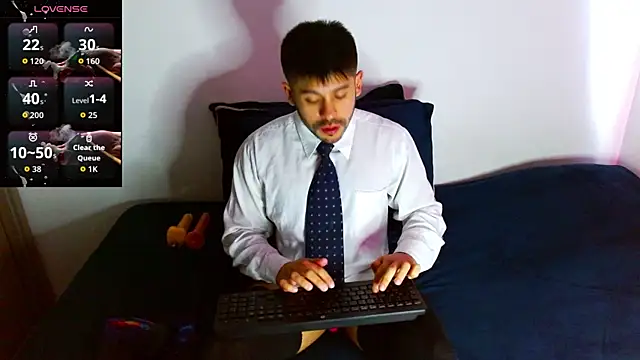 Snapshot of Mercury_muscle chatting on 09.24.25 Mercury muscle online show from 09.24.25