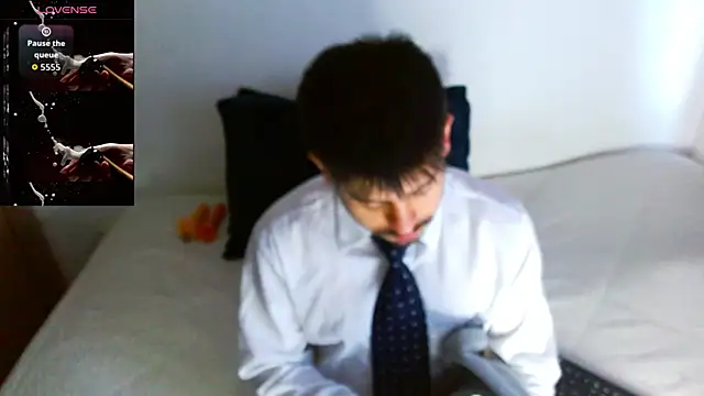 Snapshot of Mercury_muscle chatting on 10.01.25 Mercury muscle online show from 10.01.25