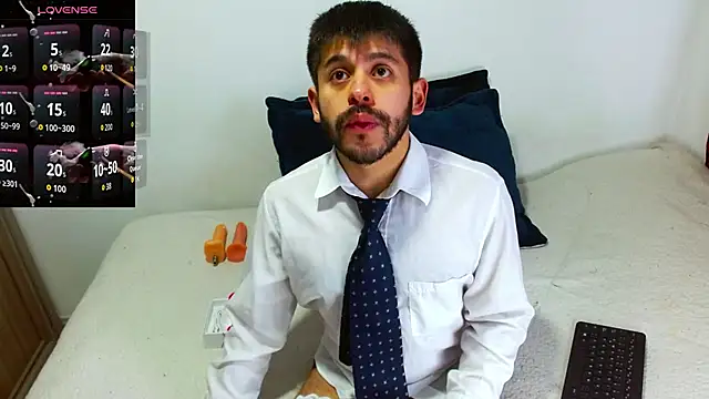 Snapshot of Mercury_muscle chatting on 10.13.25 Mercury muscle online show from 10.13.25