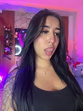 Tamara Roberts1 online show from 12.23.25