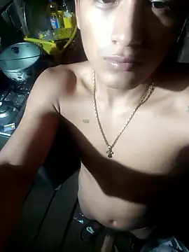 Snapshot of Huebolocko chatting on 12.02.24 Huebolocko online show from 12.02.24