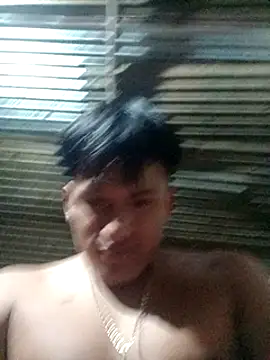 Snapshot of Huebolocko chatting on 01.18.25 Huebolocko online show from 01.18.25