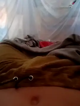 Snapshot of Huebolocko chatting on 09.29.25 Huebolocko online show from 09.29.25