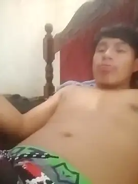 Snapshot of Huebolocko chatting on 10.18.25 Huebolocko online show from 10.18.25