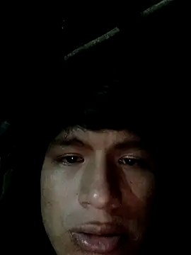 Snapshot of Huebolocko chatting on 11.08.25 Huebolocko online show from 11.08.25