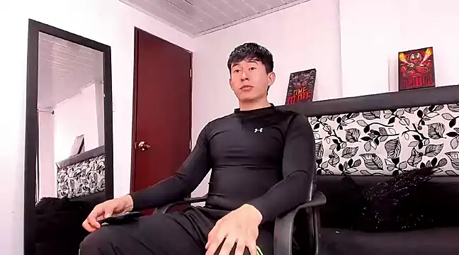 Snapshot of setsuna10 chatting on 12.16.24 setsuna10 online show from 12.16.24