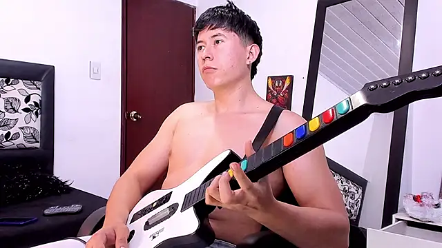 Snapshot of setsuna10 chatting on 12.28.24 setsuna10 online show from 12.28.24