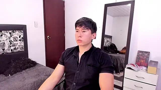 Snapshot of setsuna10 chatting on 01.31.25 setsuna10 online show from 01.31.25