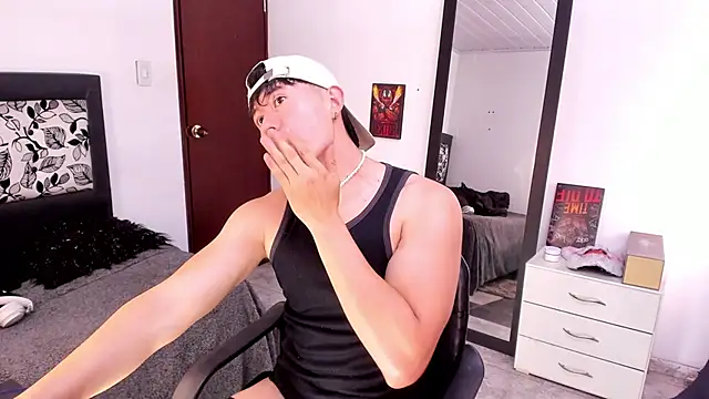 Snapshot of setsuna10 chatting on 02.24.25 setsuna10 online show from 02.24.25