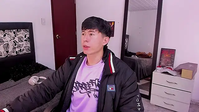 Snapshot of setsuna10 chatting on 03.04.25 setsuna10 online show from 03.04.25