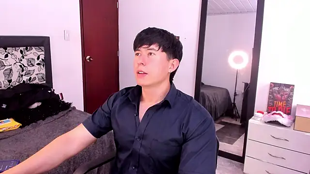 Snapshot of setsuna10 chatting on 03.14.25 setsuna10 online show from 03.14.25