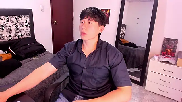 Snapshot of setsuna10 chatting on 03.21.25 setsuna10 online show from 03.21.25