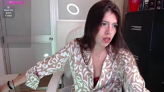 Snapshot of Gabriella_gh chatting on 02.13.25 Gabriella gh online show from 02.13.25