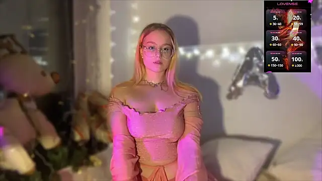 JacyWinslat online show from 01.24.25