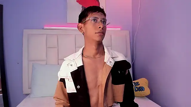 Nick Collins18 online show from 02.14.26