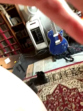 Snapshot of Sunking13cm chatting on 09.13.25 Sunking13cm online show from 09.13.25