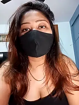 Snapshot of Cute-mona chatting on 02.20.25 Cute-mona online show from 02.20.25