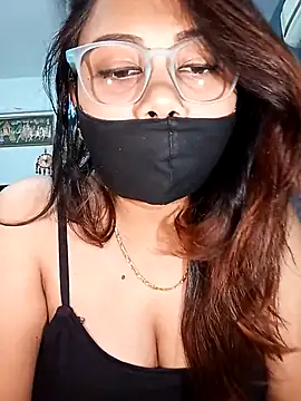 Snapshot of Cute-mona chatting on 02.26.25 Cute-mona online show from 02.26.25