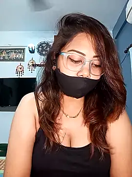 Snapshot of Cute-mona chatting on 02.28.25 Cute-mona online show from 02.28.25