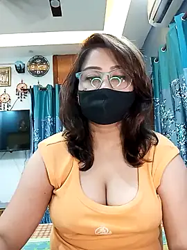 Snapshot of Cute-mona chatting on 09.14.25 Cute-mona online show from 09.14.25