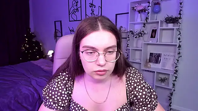 DaniellaLovely online show from 01.07.25